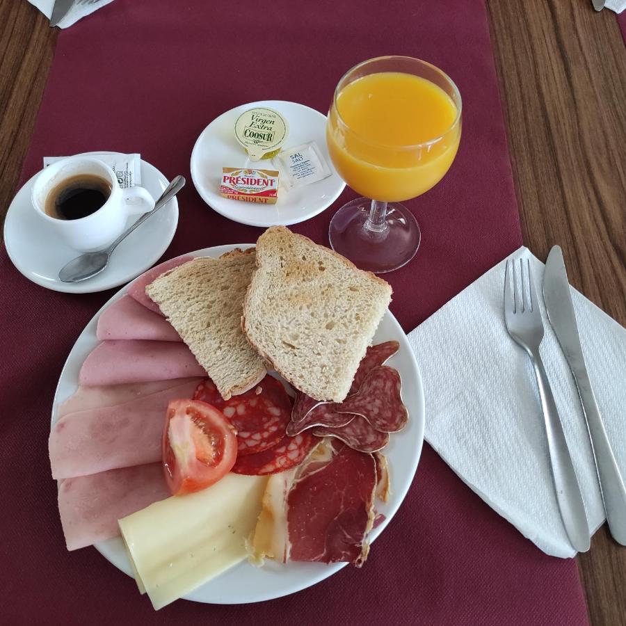 Alberg Restaurant Bellavista Santa Pau Zewnętrze zdjęcie